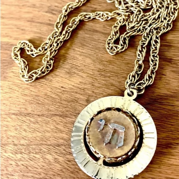 NWOT Vintage Hebrew Gold Tone Spinner Pendant Necklace Long Chain 1970s - Picture 5 of 7